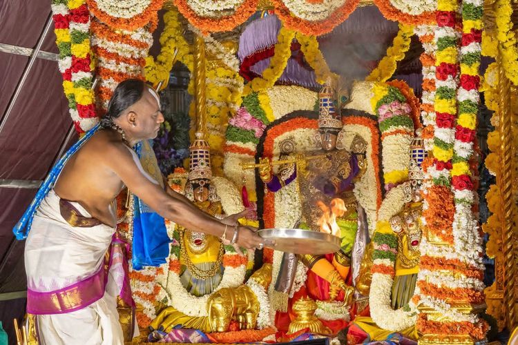 Sri Malayappa Swamy Blesses Devotees on Sarvabhoopala Vahanam in Venugopala Swamy Alankaram